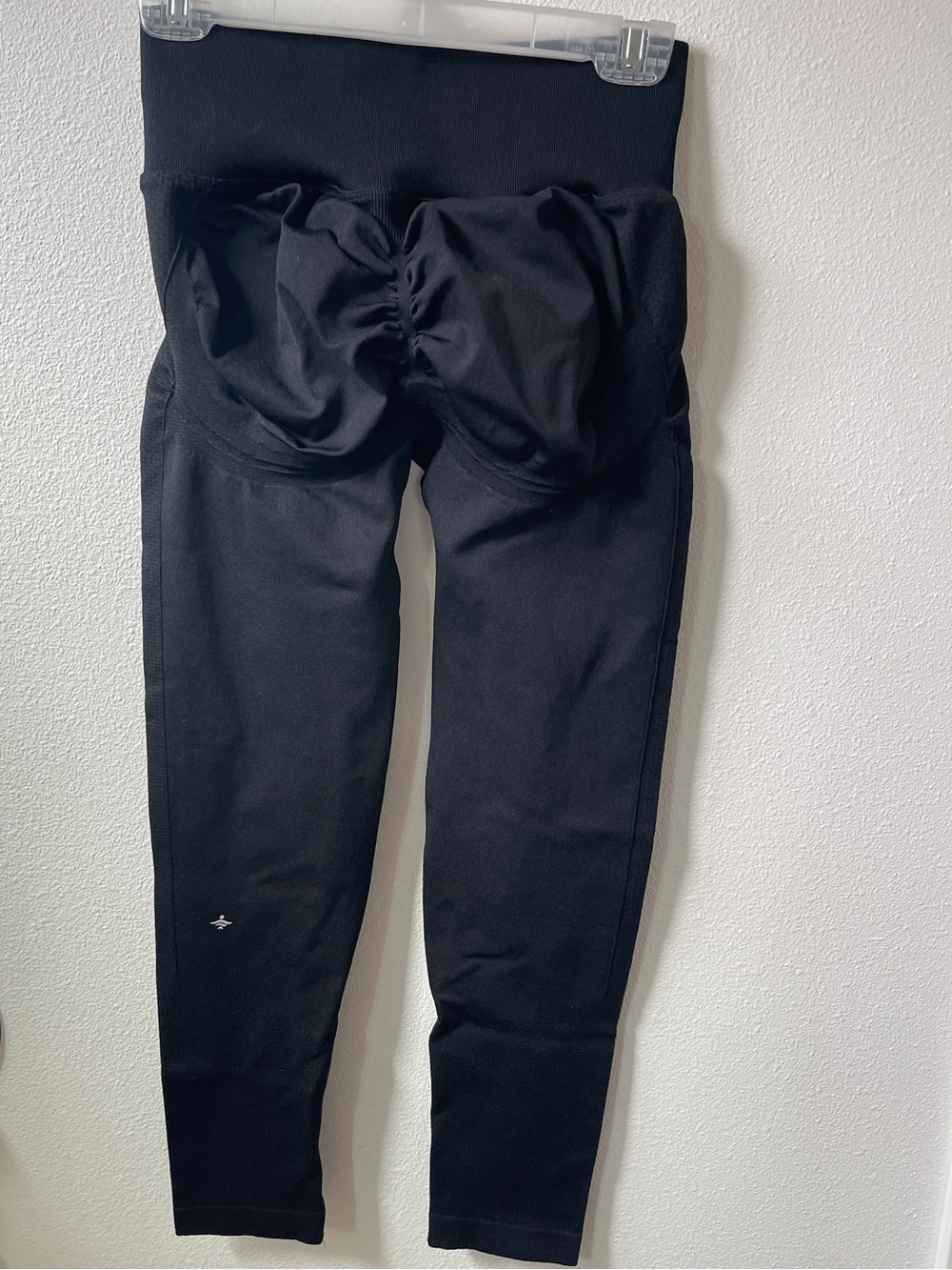 HALARA High Waisted Tummy Control Butt Lifting Legging - Picture 5 of 8